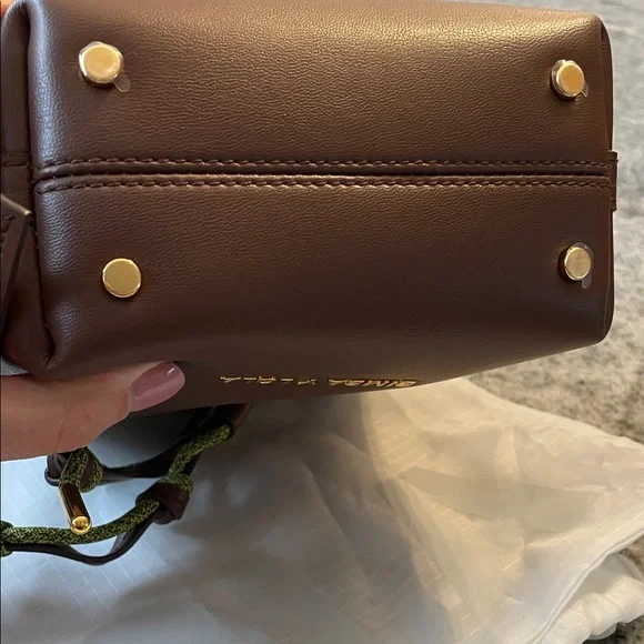 Bimba Y Lola Mini Bucket Bag with crossbody strap NWT - Picture 7 of 8